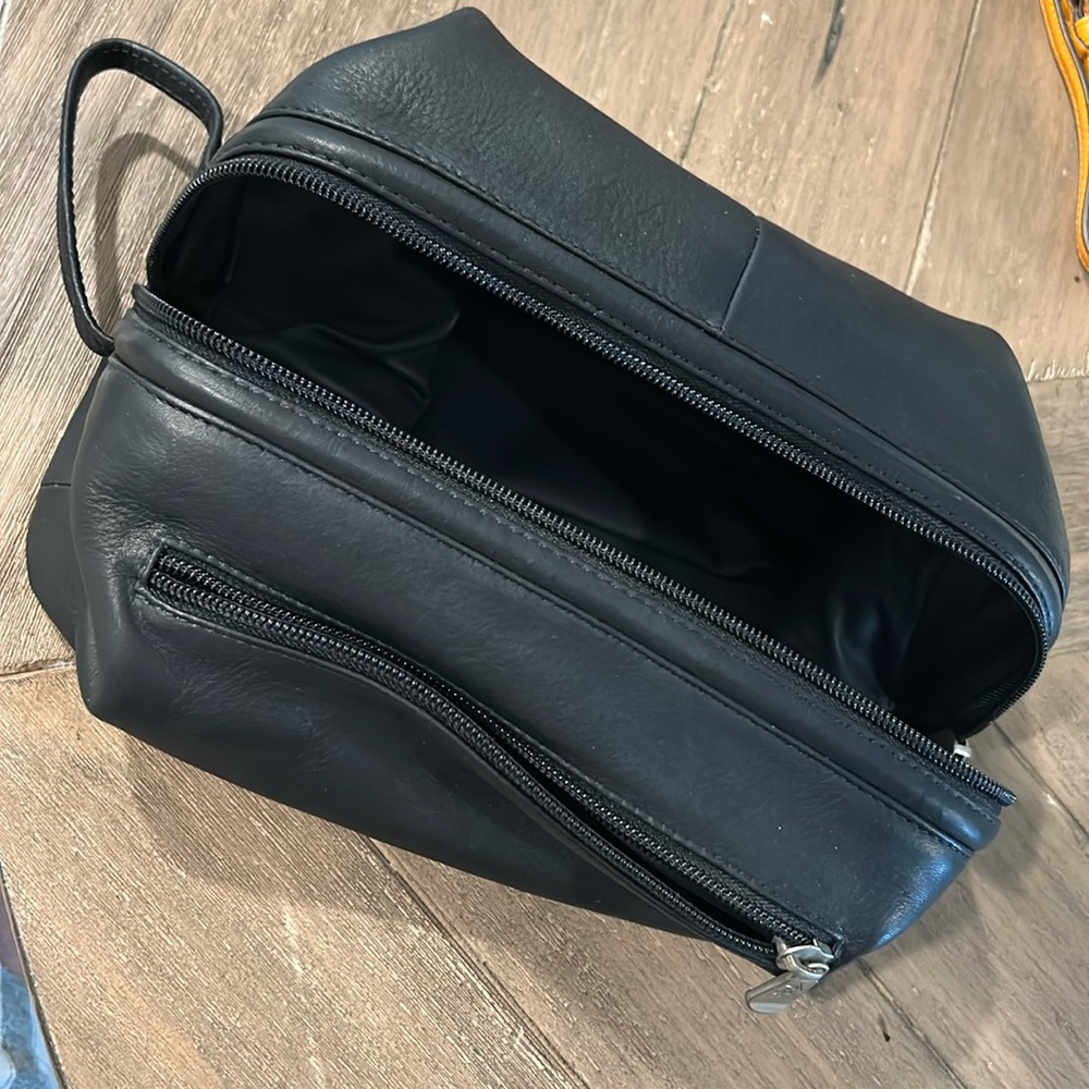 ROYCE NEW YORK TOILETRY BAG